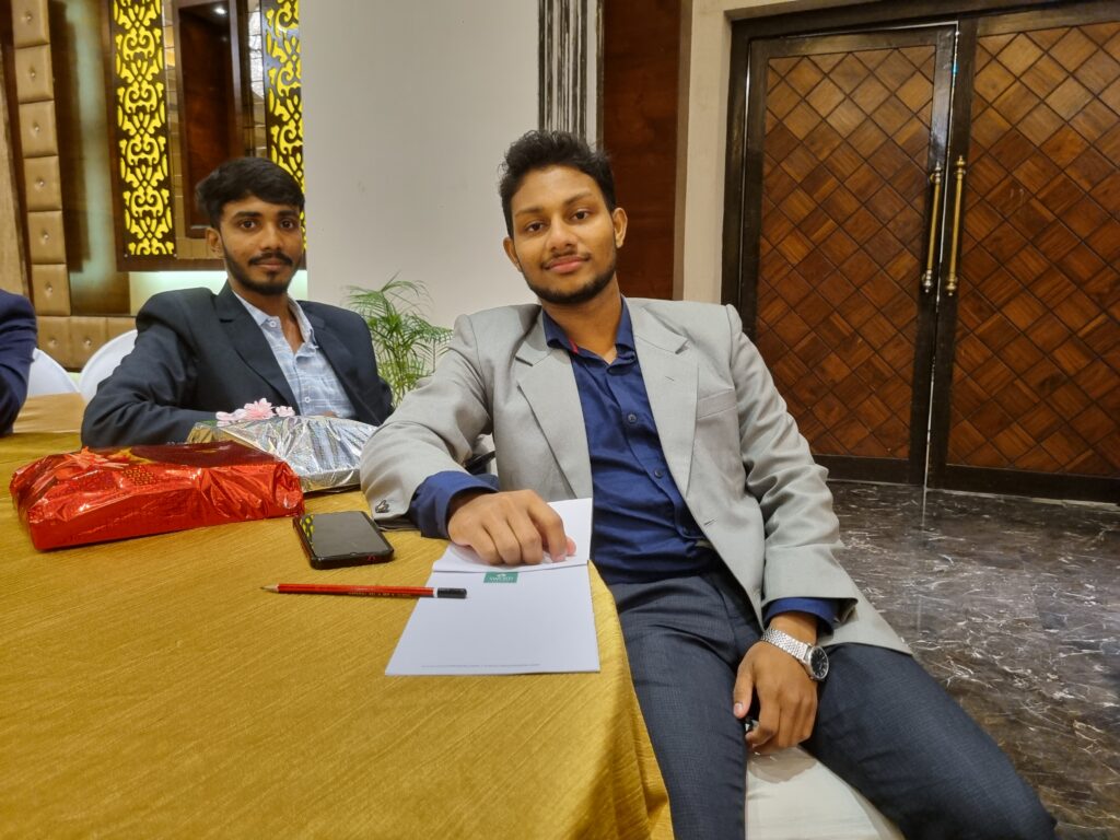 8942db85-8d93-4afc-94a3-99bdc3512ad8-1_all_76